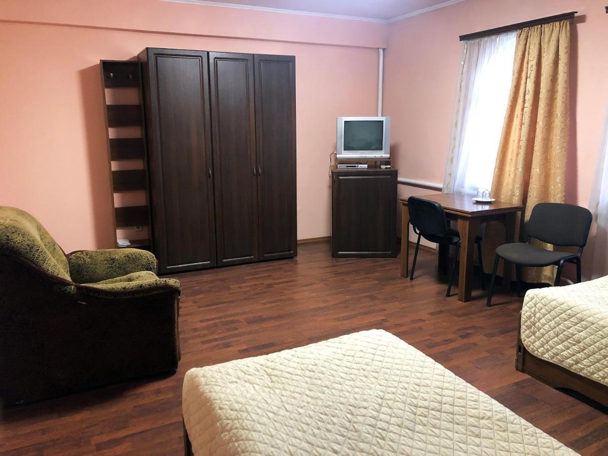 Comfort Hotel Chervonograd Bagian luar foto