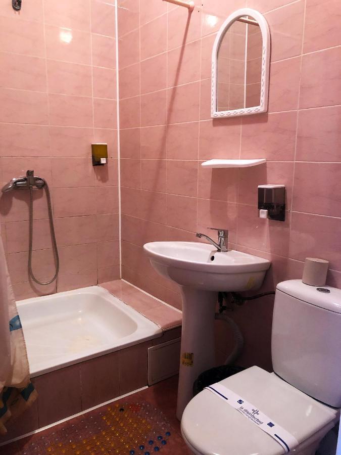 Comfort Hotel Chervonograd Bagian luar foto