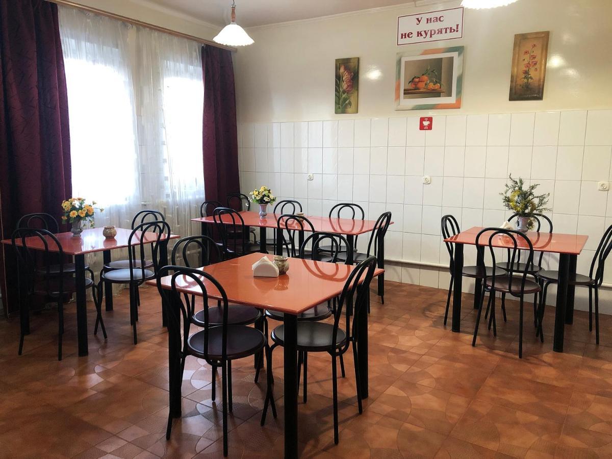 Comfort Hotel Chervonograd Bagian luar foto