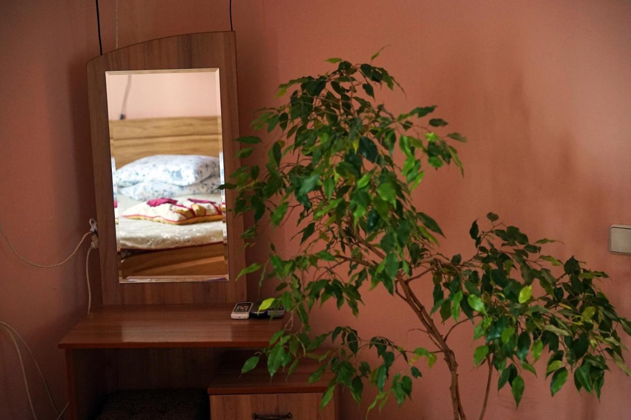 Comfort Hotel Chervonograd Bagian luar foto