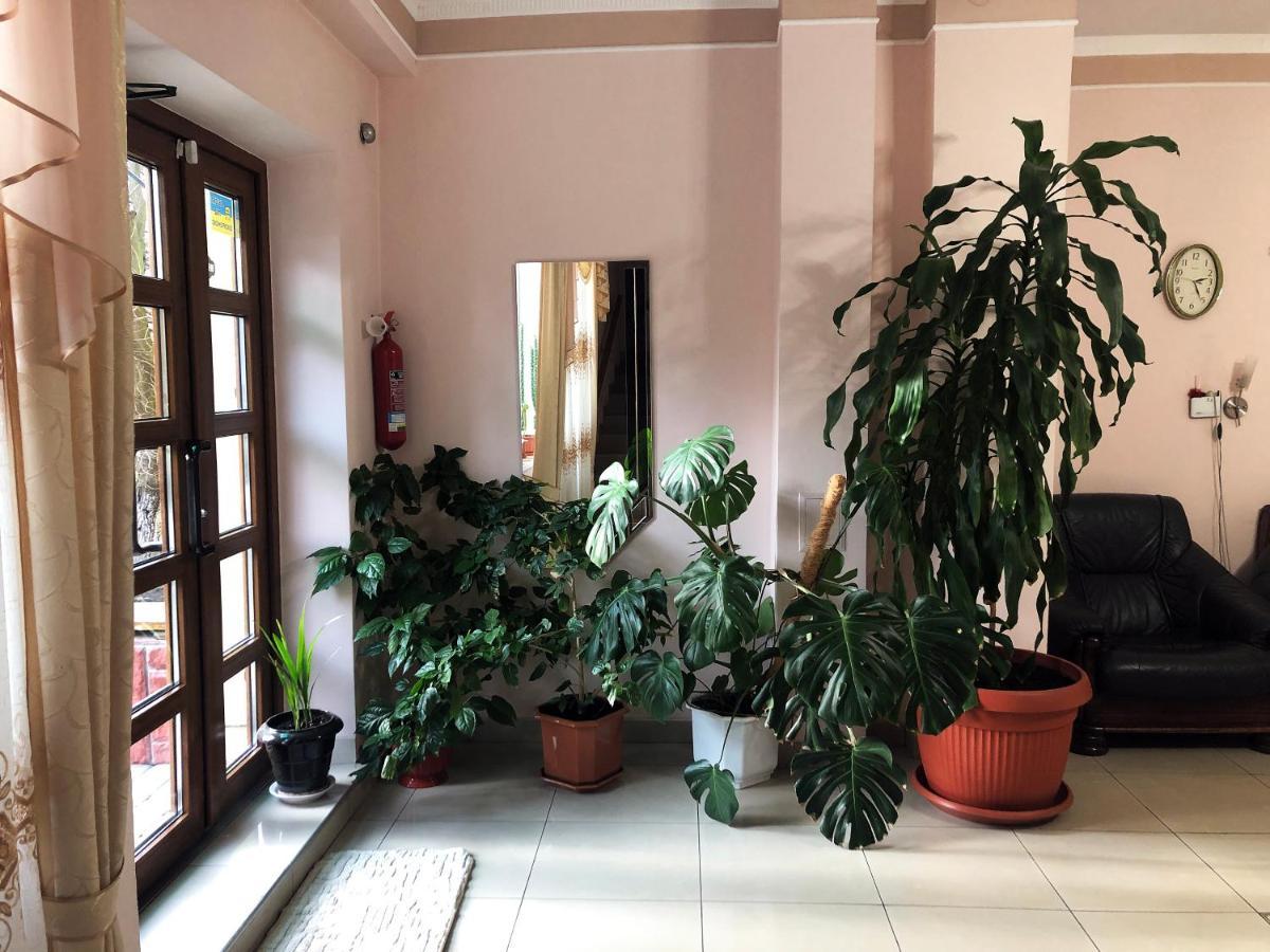 Comfort Hotel Chervonograd Bagian luar foto